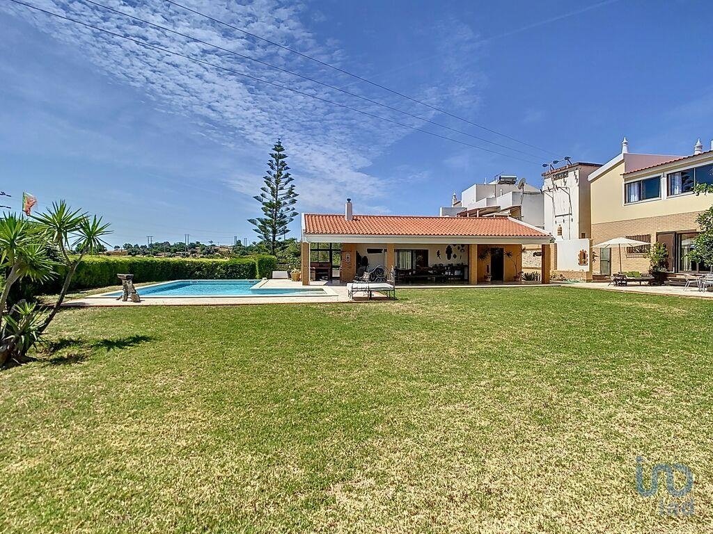 Townhouse in Portimao, Algarve, Portugal 1 - 15918257