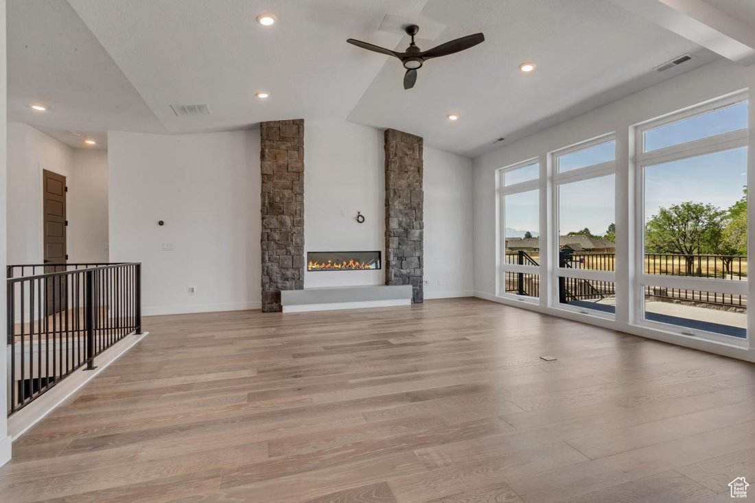 House in Orem, Utah, United States 4 - 15925536
