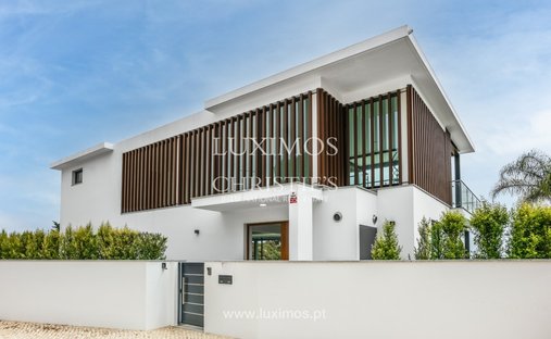 Villa in Olhos de Agua, Algarve, Portugal 1