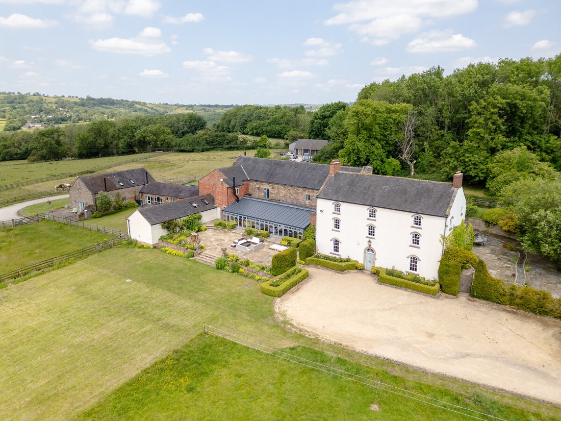 House in Kirk Ireton, England 1 - 15921309