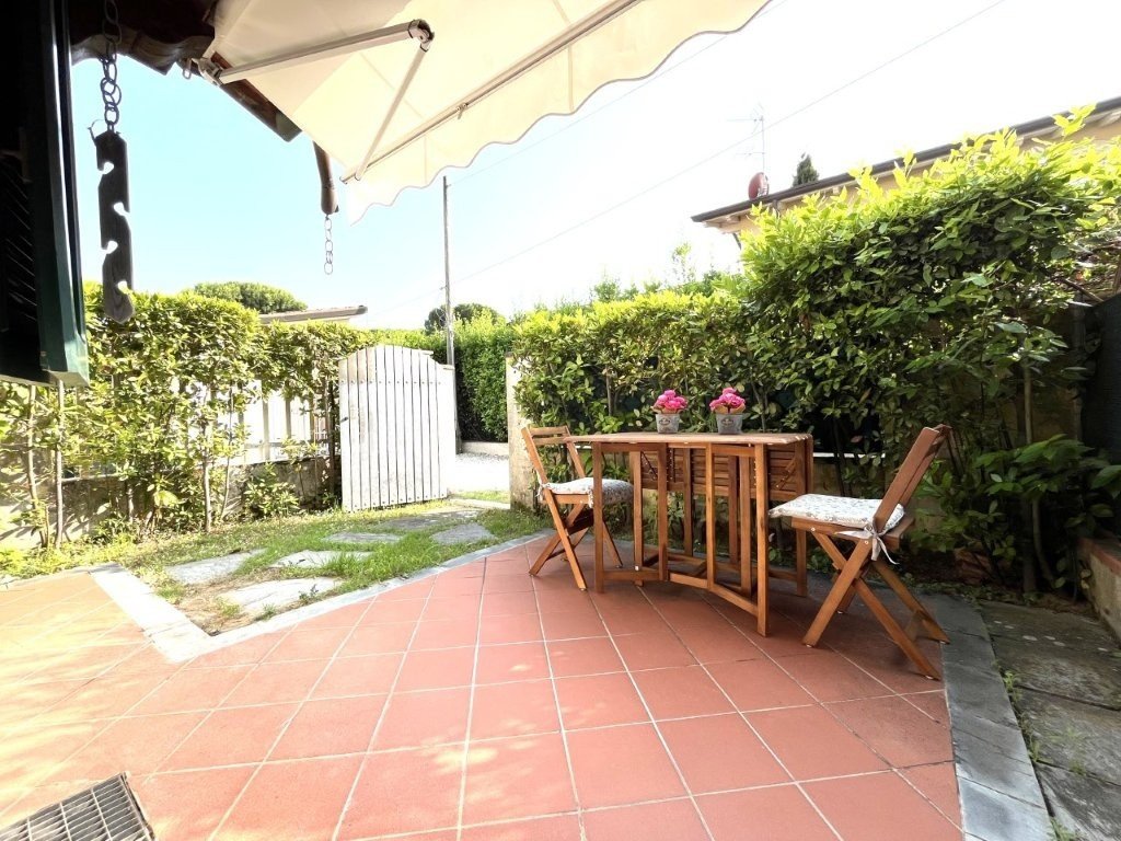House in Pietrasanta, Tuscany, Italy 5 - 15924040
