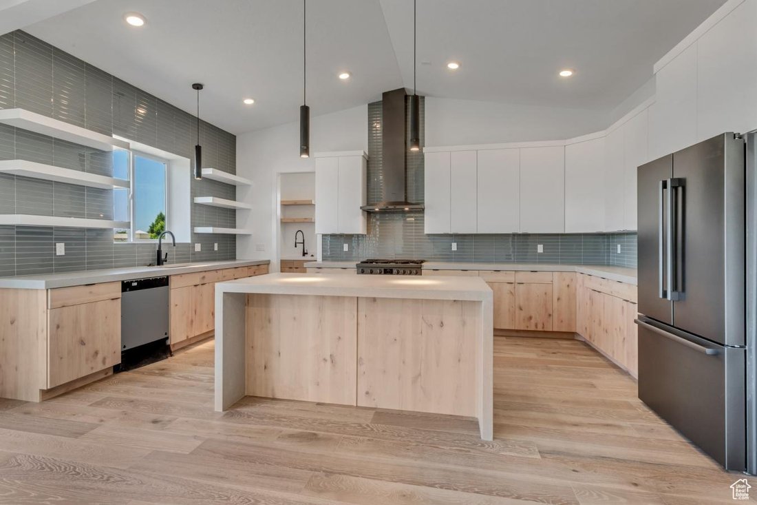 House in Orem, Utah, United States 2 - 15925536