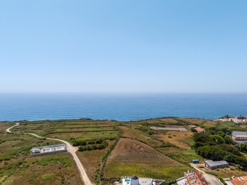 Land for sale in Peniche, Portugal — €550,000