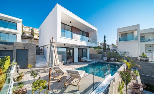 Villa in Chloraka, Paphos, Cyprus 1