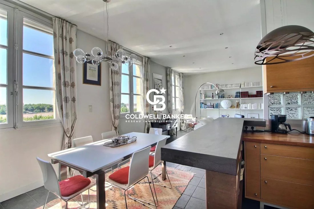 Apartment in Grand Parc-Chartrons-Paul Doumer, Bordeaux, France 2 - 15919436