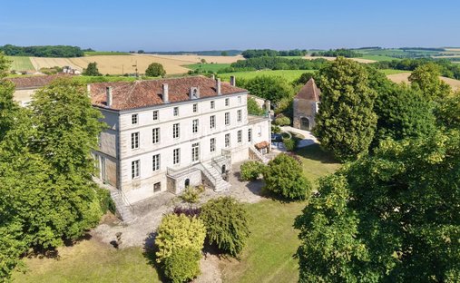 Casa a Champagne-Vigny, Nuova Aquitania, Francia 1