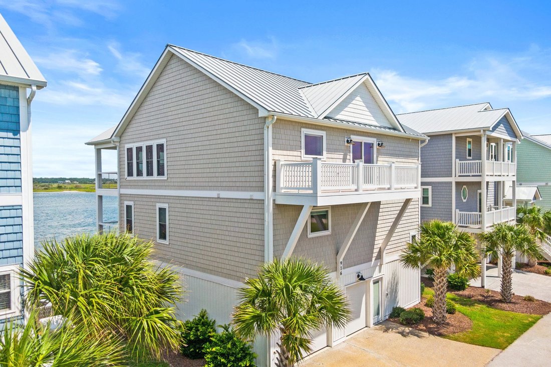 House in Topsail Beach, North Carolina, United States 3 - 15920624