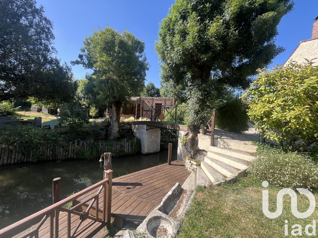 House in Saint-Hilaire-la-Palud, Nouvelle-Aquitaine, France 4 - 15924700