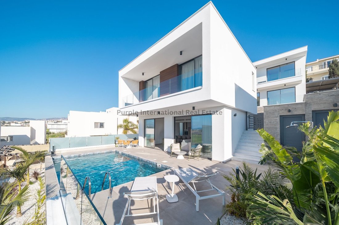 Villa in Chloraka, Paphos, Cyprus 1 - 15919728