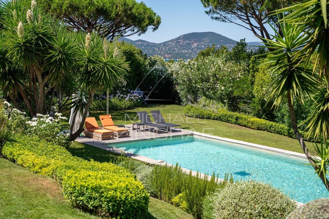 Estate in Zone Est Diffuse, Saint-Tropez, France 3 - 15805163