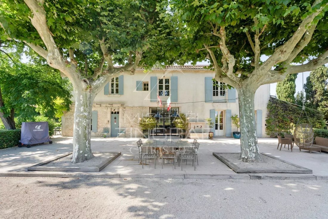 Country House in Eyragues, Provence-Alpes-Côte d'Azur, France 4 - 15919520