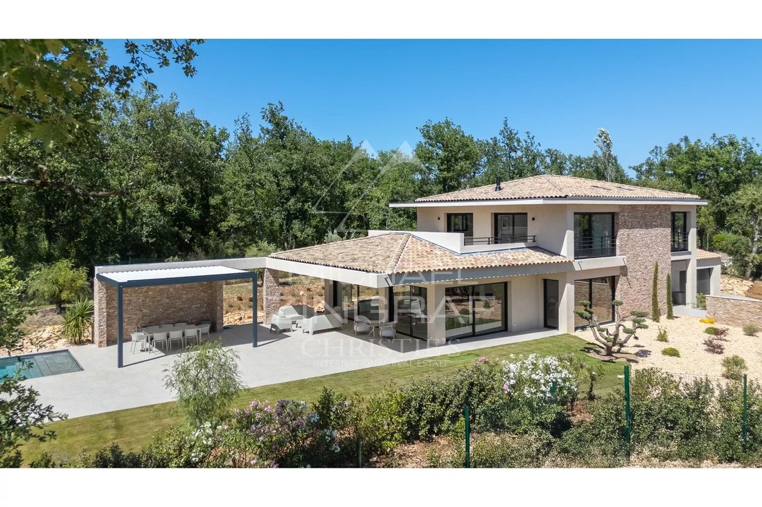 Villa in Tourrettes, Provence-Alpes-Côte d'Azur, France 1 - 14557304