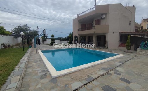 House in Nea Makri, Attica, Greece 1