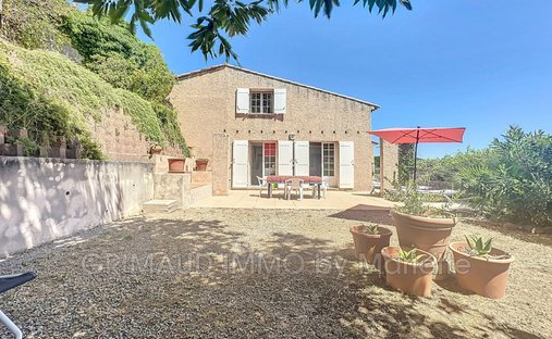 Villa in La Garde-Freinet, Provence-Alpes-Côte d'Azur, France 1
