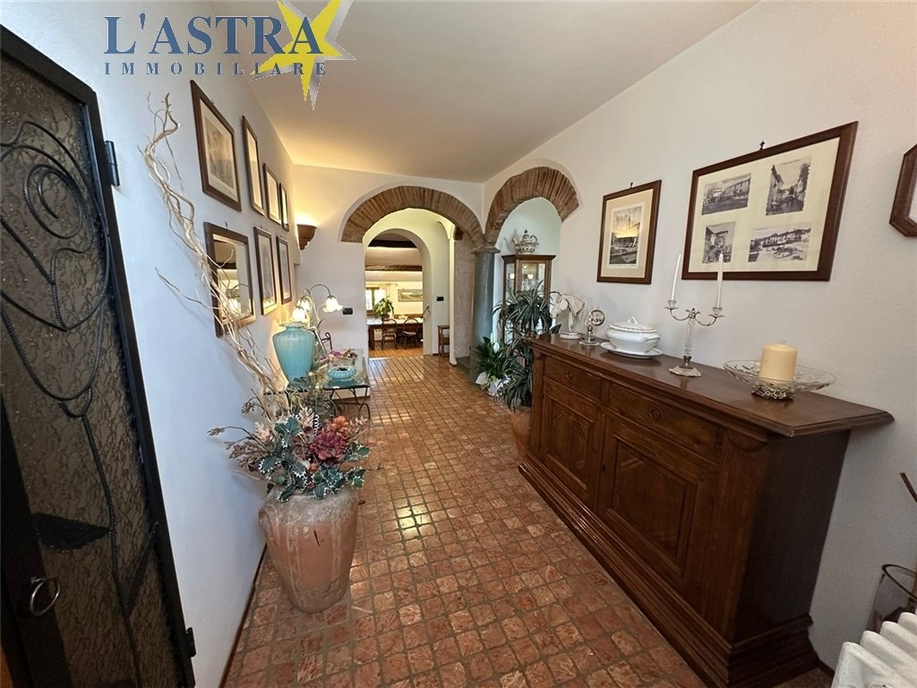 Country House in Bacchereto - Santa Cristina a Mezzana, Comeana, Tuscany 5 - 15921096