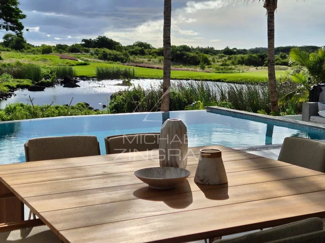 Villa in Grand Baie, Rivière du Rempart District, Mauritius 3 - 15927085