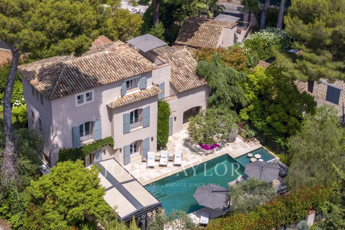 Villa in Antibes, Provence-Alpes-Côte d'Azur, Frankreich 2 - 15924041