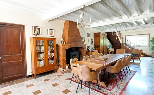 Haus in Dompierre-sur-Veyle, Auvergne-Rhone-Alpen, Frankreich 1