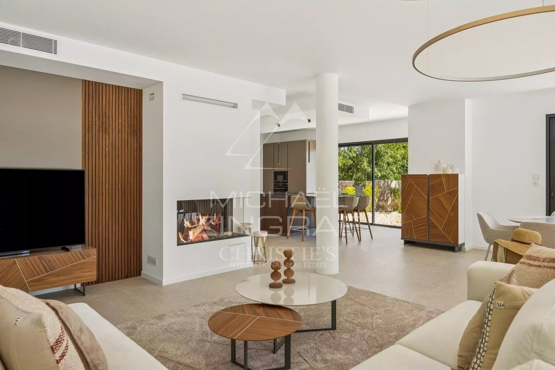 Villa in Tourrettes, Provence-Alpes-Côte d'Azur, France 4 - 14557304