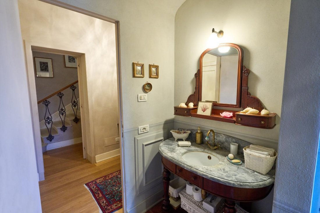 Villa in Fucecchio, Tuscany, Italy 3 - 15921336