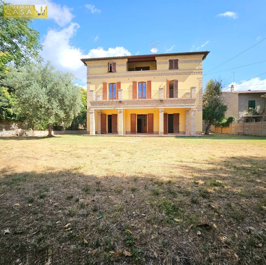 Villa in Center, Teramo, Abruzzo 3 - 15926719