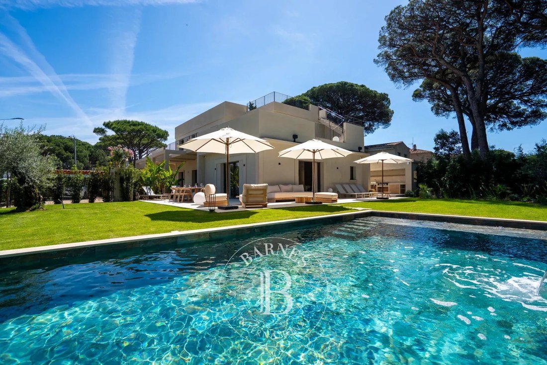 House in Zone Ouest Urbaine, Saint-Tropez, France 2 - 15919449