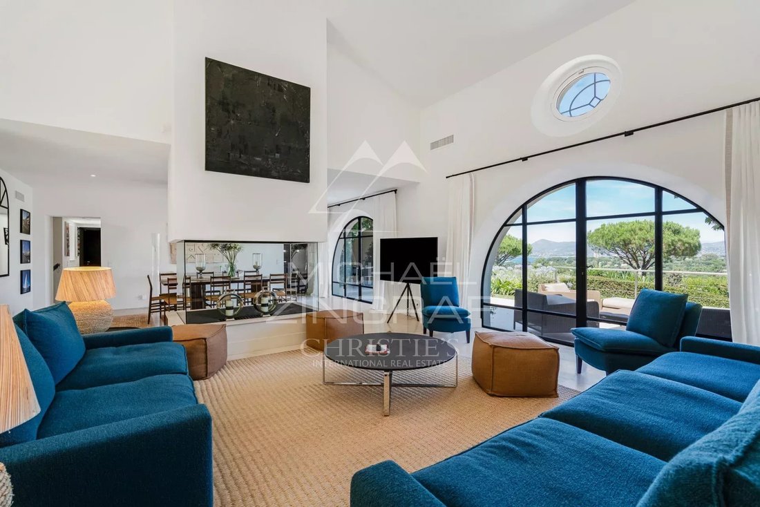 Estate in Zone Est Diffuse, Saint-Tropez, France 5 - 15805163