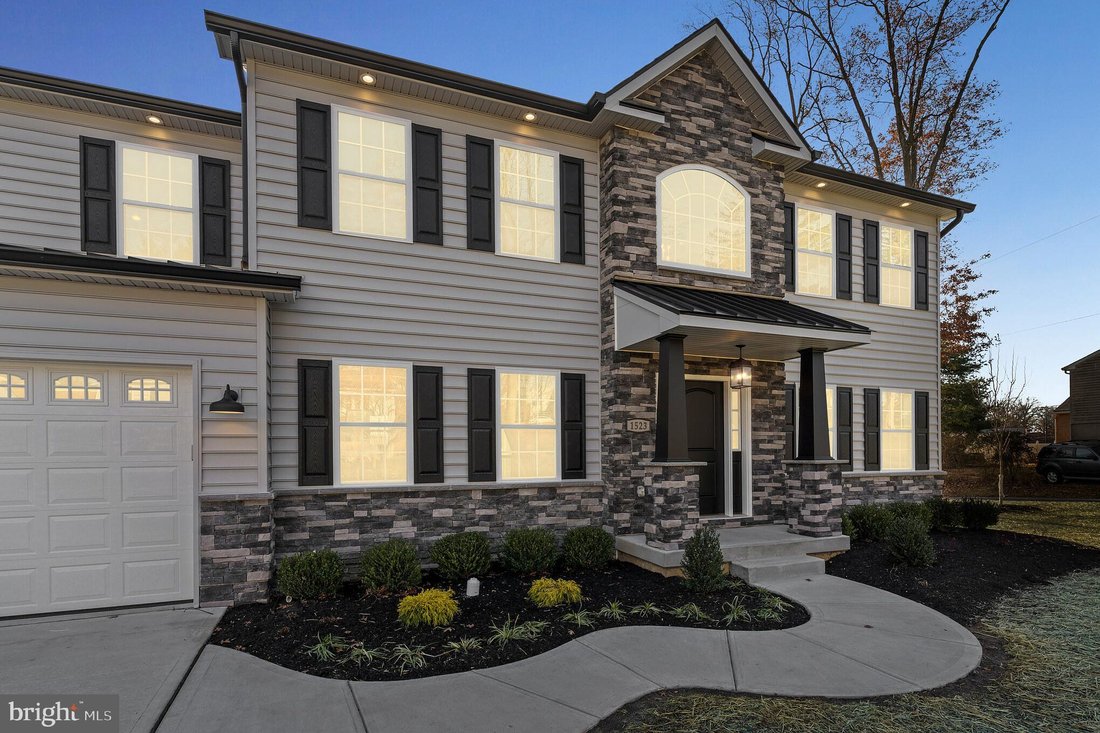 House in Bensalem, Pennsylvania, United States 2 - 15922055