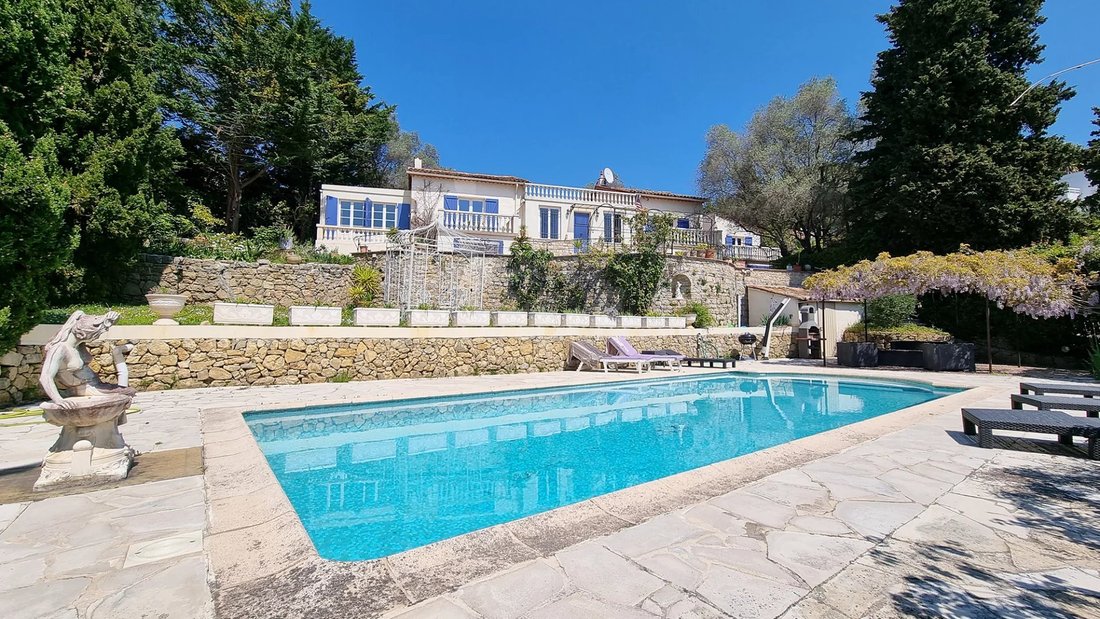Country House in Mougins, Provence-Alpes-Côte d'Azur, France 1 - 13106965