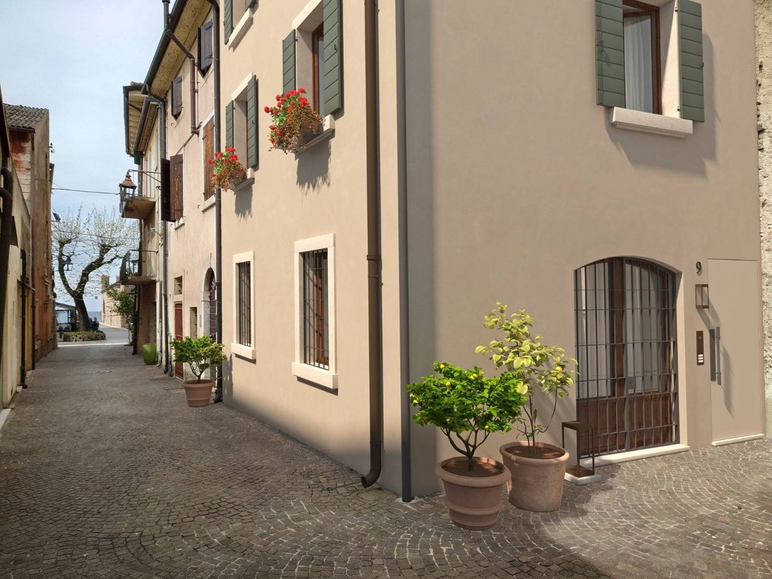 House in Lazise, Veneto, Italy 1 - 15523920