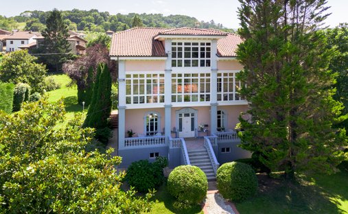 Estate in Pilona, Asturias, Spain 1