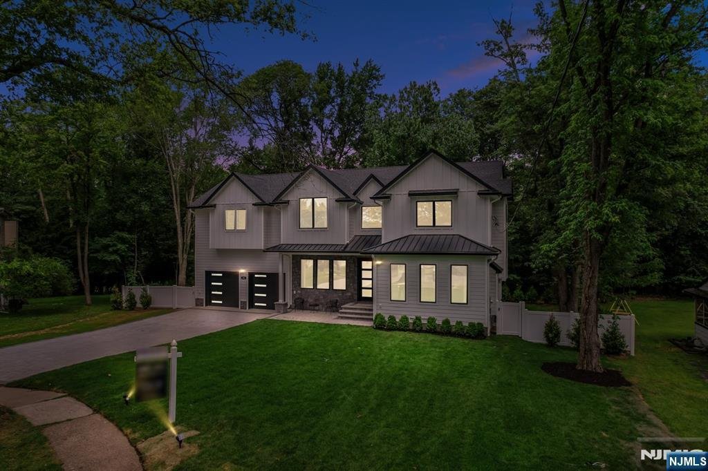 House in Glen Rock, New Jersey, United States 3 - 15881490