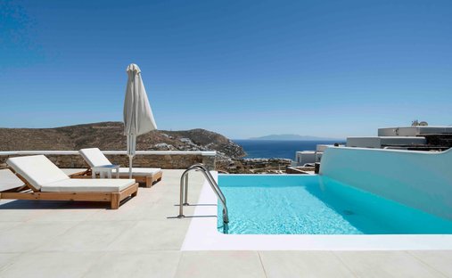 Villa in Ano Mera Community, Aegean, Greece 1