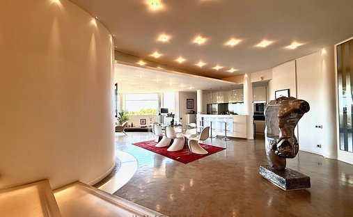 Apartment in Cabbe-Saint Roman, Roquebrune-Cap-Martin, France 1