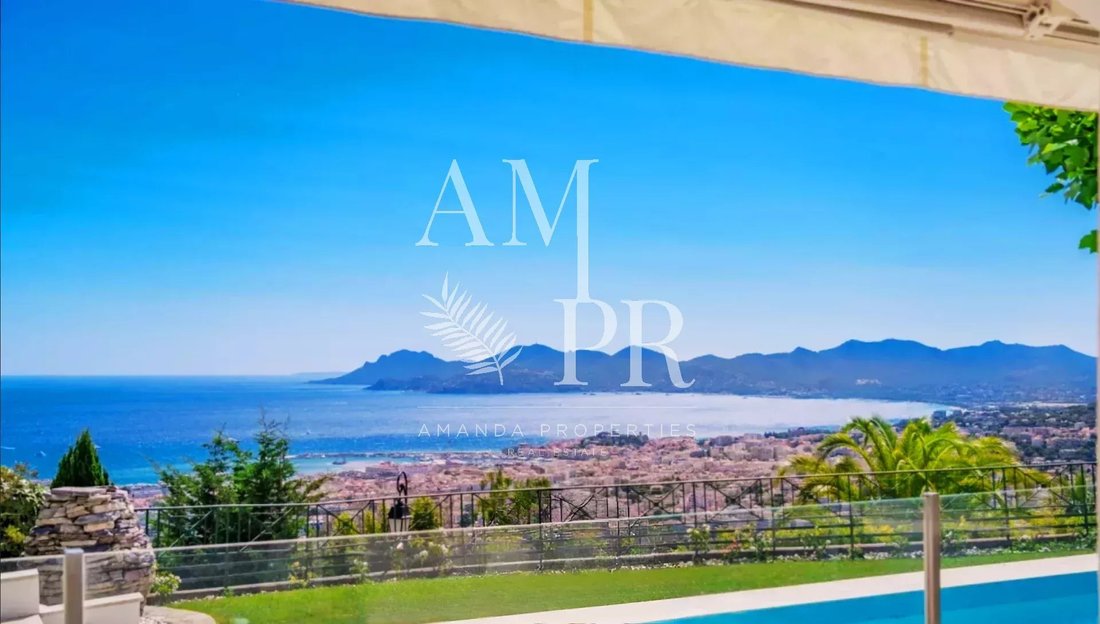 Villa in Cannes, Provence-Alpes-Côte d'Azur, France 1 - 15925391