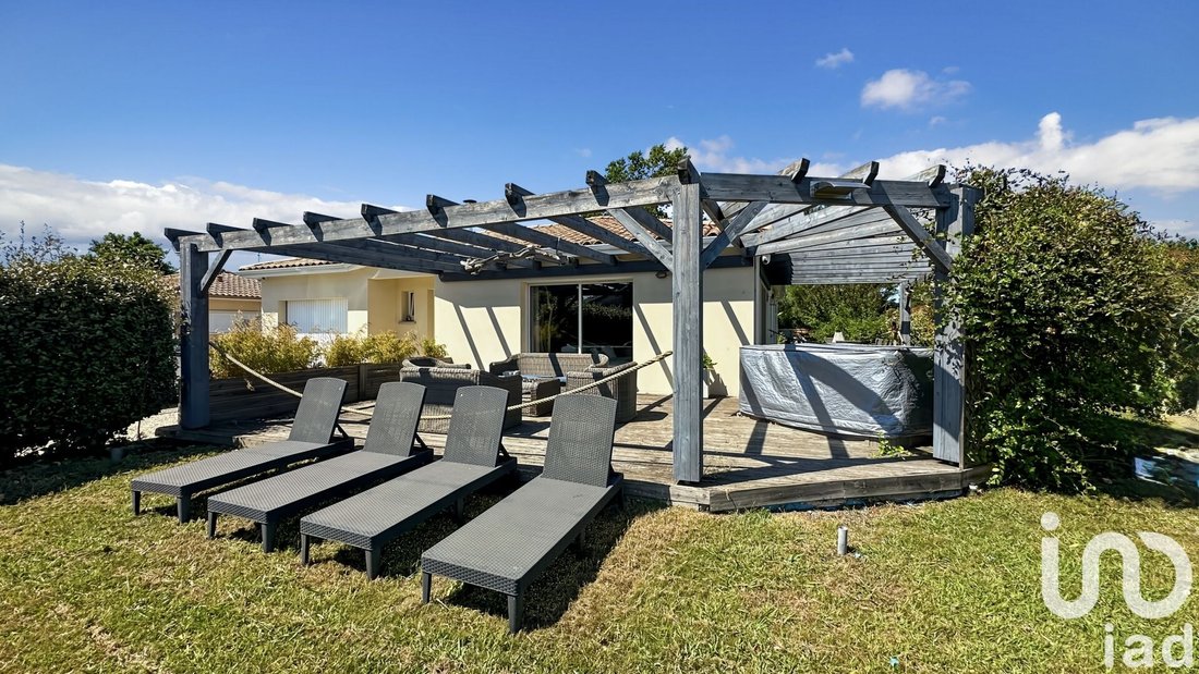 House in Ares, Nouvelle-Aquitaine, France 1 - 15920780