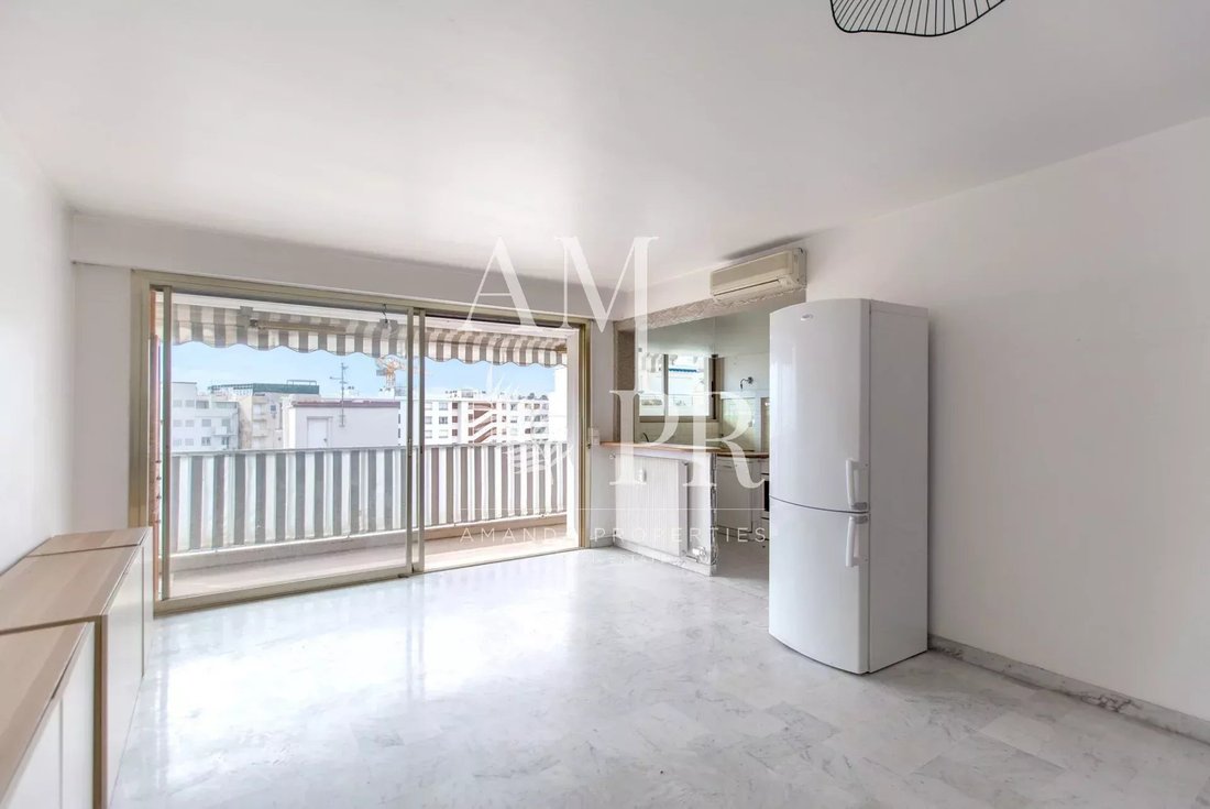 Apartment in Place de Gaulle, Antibes, France 3 - 15925399
