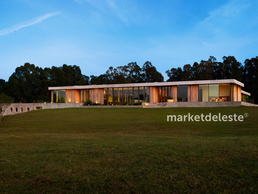 Villa in El Chorro, Maldonado Department, Uruguay 2 - 15920679