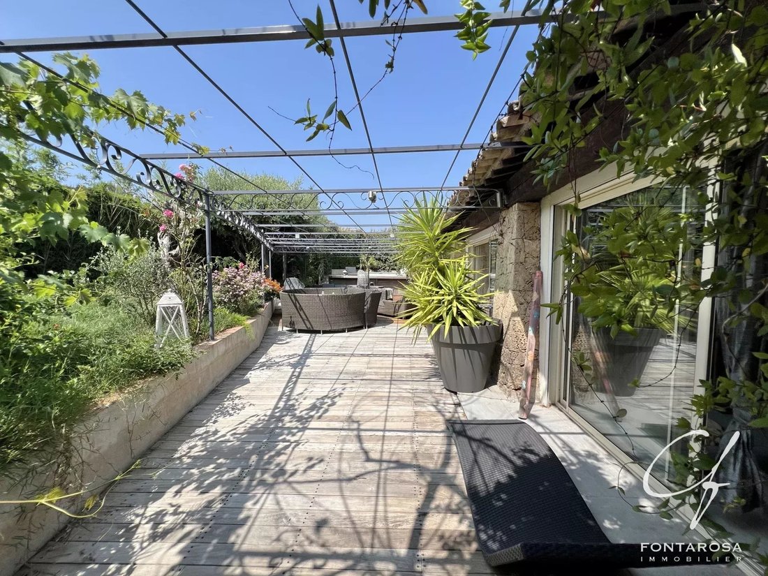 Villa à Saint-Raphaël, Provence-Alpes-Côte d'Azur, France 3 - 15924061