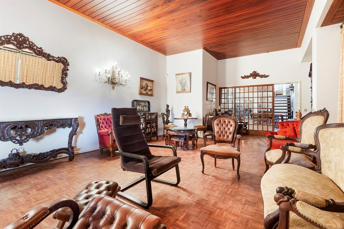 House in Campelos e Outeiro da Cabeca, Lisbon, Portugal 4 - 13885846