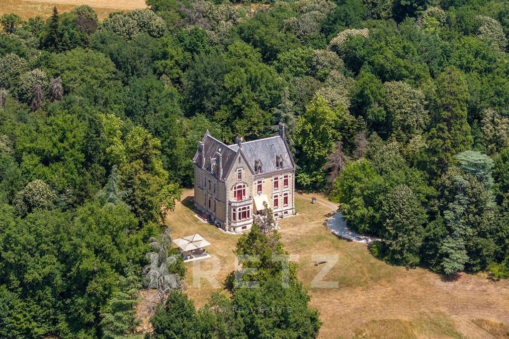 Château des Rêves Périgourdins – A 7-Hectare Haven of Timeless Elegance