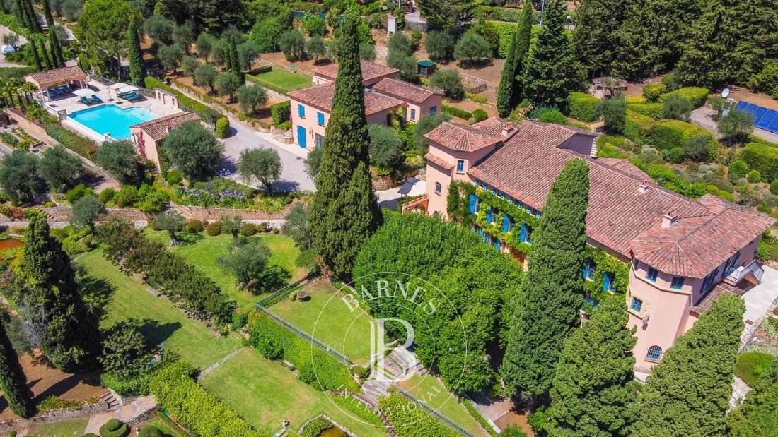 Finca en Grasse, Provenza-Alpes-Costa Azul, Francia 1 - 12608979