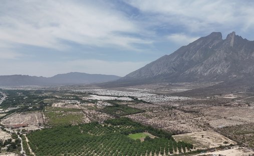 Terreno a García, Nuevo León, Messico 1