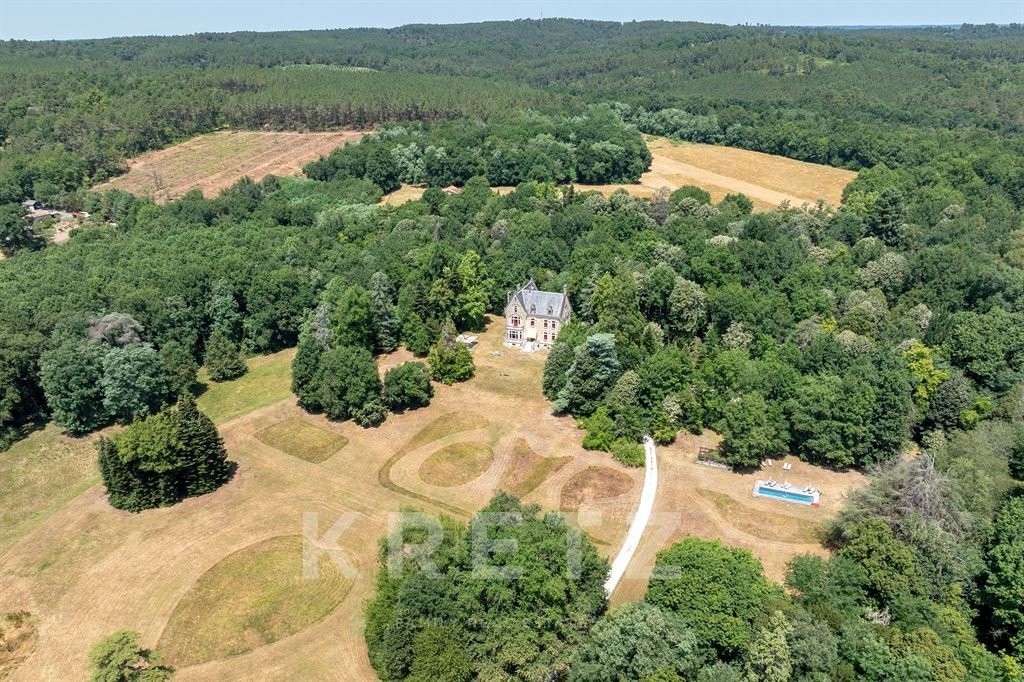Château des Rêves Périgourdins – A 7-Hectare Haven of Timeless Elegance