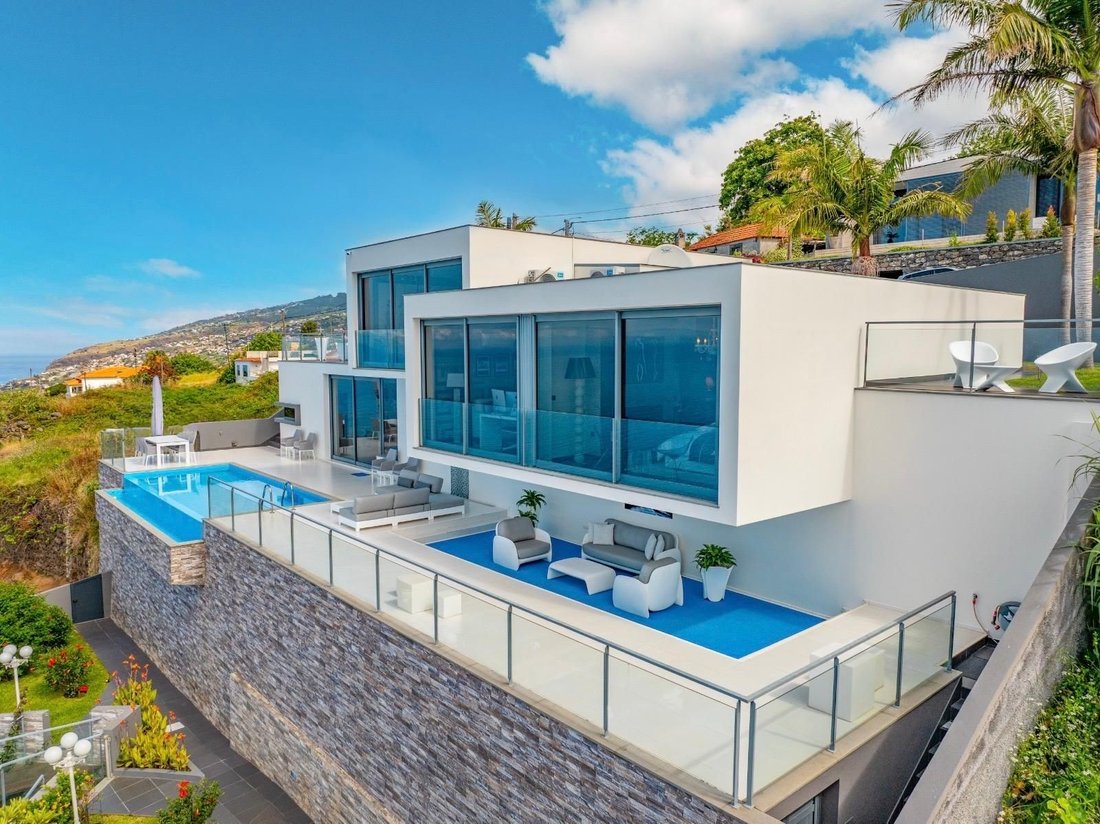 Villa in Arco da Calheta, Autonome Region Madeira, Portugal 2 - 15881726