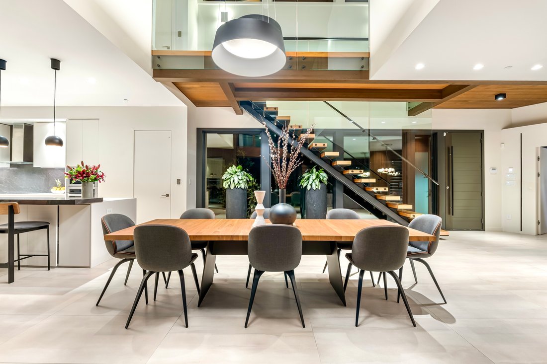 House in North Vancouver, British Columbia, Canada 4 - 15920683
