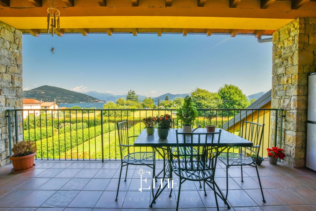 Apartment in Ranco, Lombardy, Lombardy, Italy 1 - 15919201