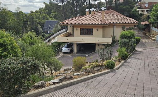 House in Corbera de Llobregat, Catalonia, Spain 1