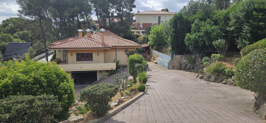 House in Corbera de Llobregat, Catalonia, Spain 2 - 15927348
