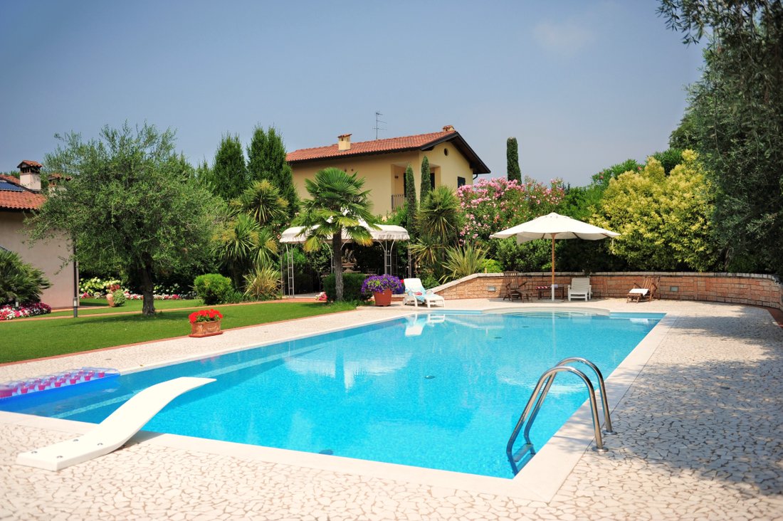Villa in Iseo, Lombardy, Italy 2 - 15743656
